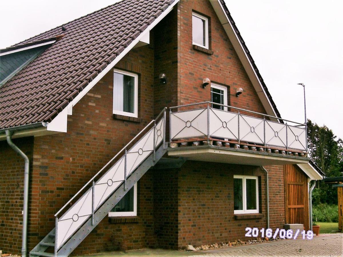 Апартаменти Haus Jola Бюзум Екстер'єр фото